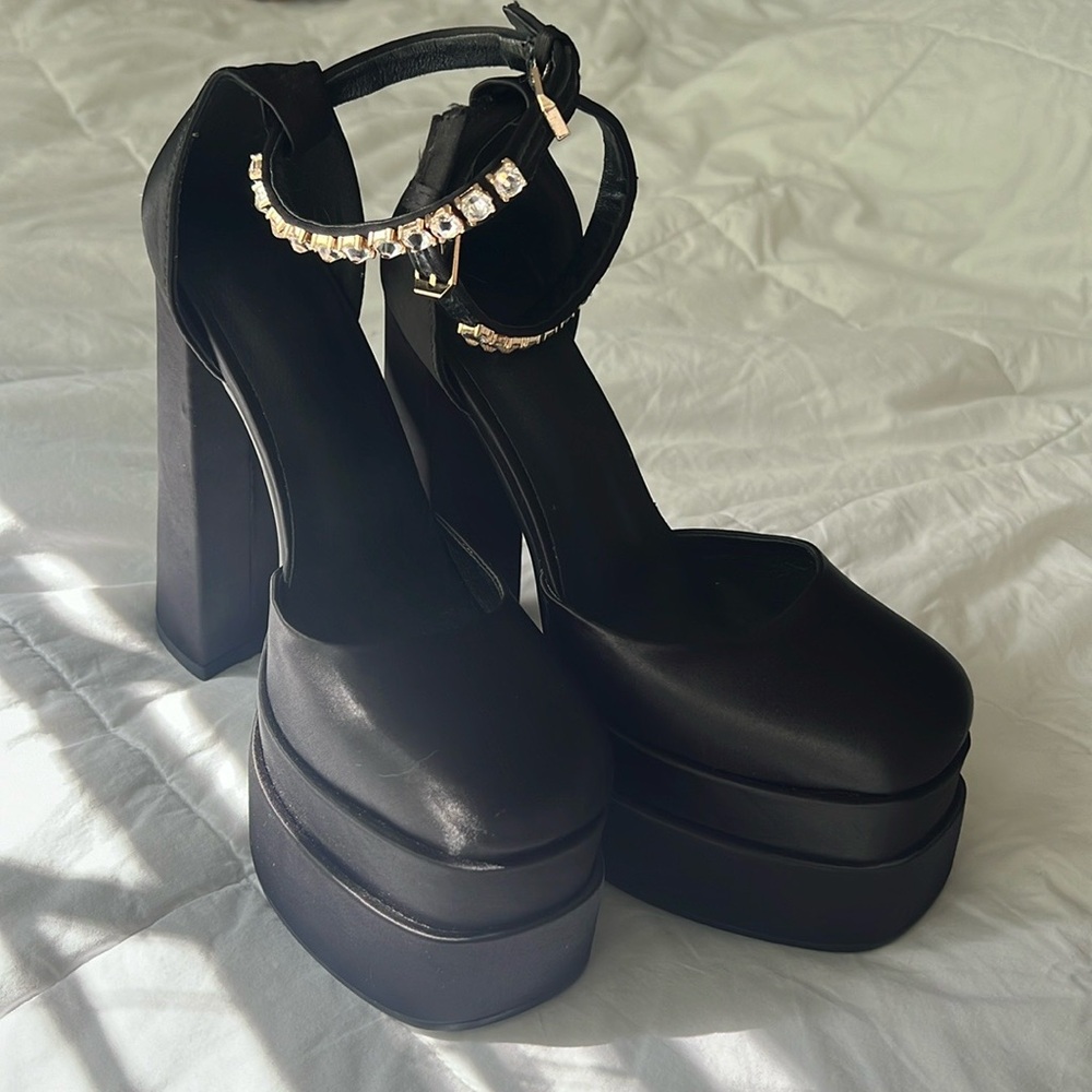 SOLD Chunky Platform Heel